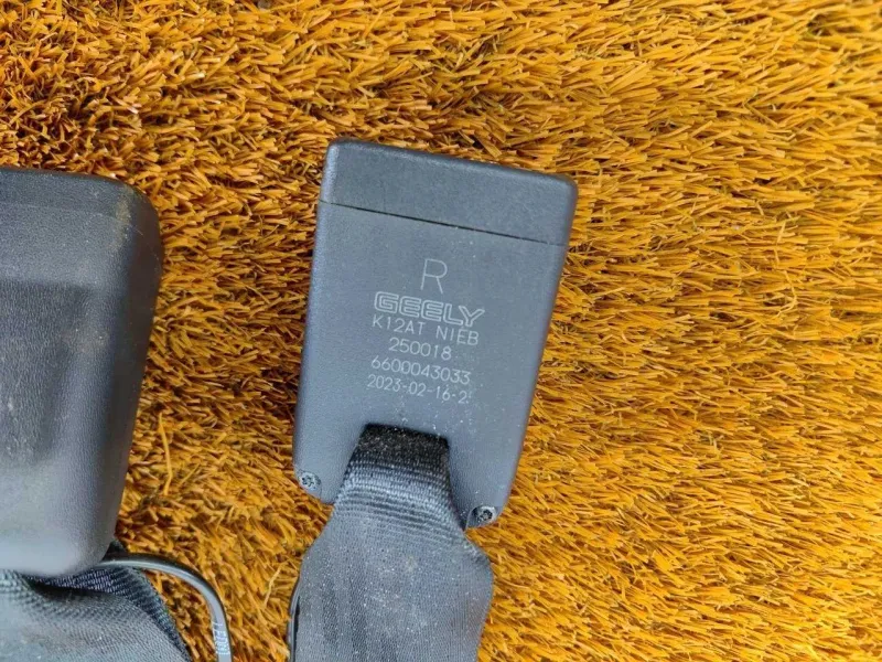 Ответная часть ремня безопасности