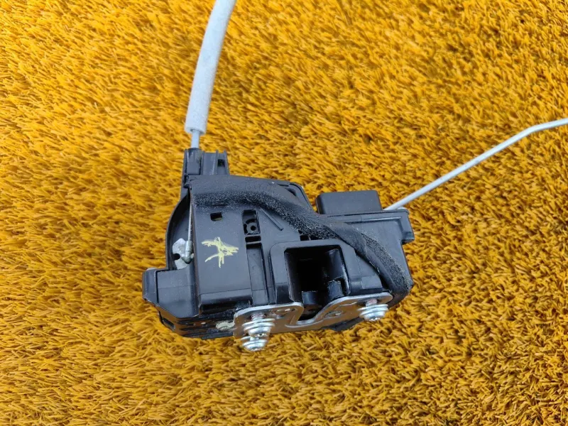 Замок двери