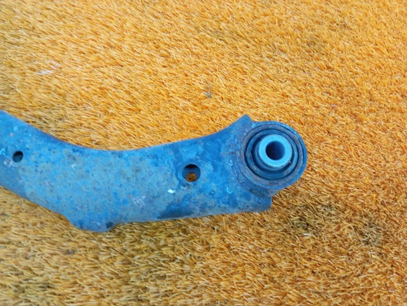 Рычаг подвески