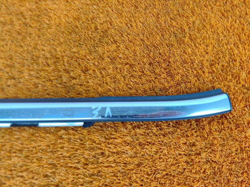 Молдинг двери