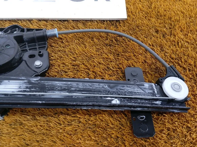 Стеклоподъемник