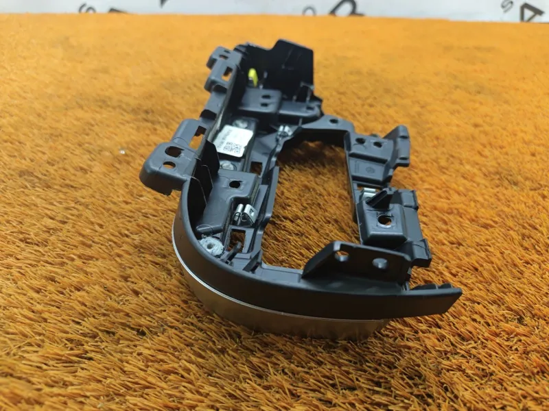 Накладка на торпедо