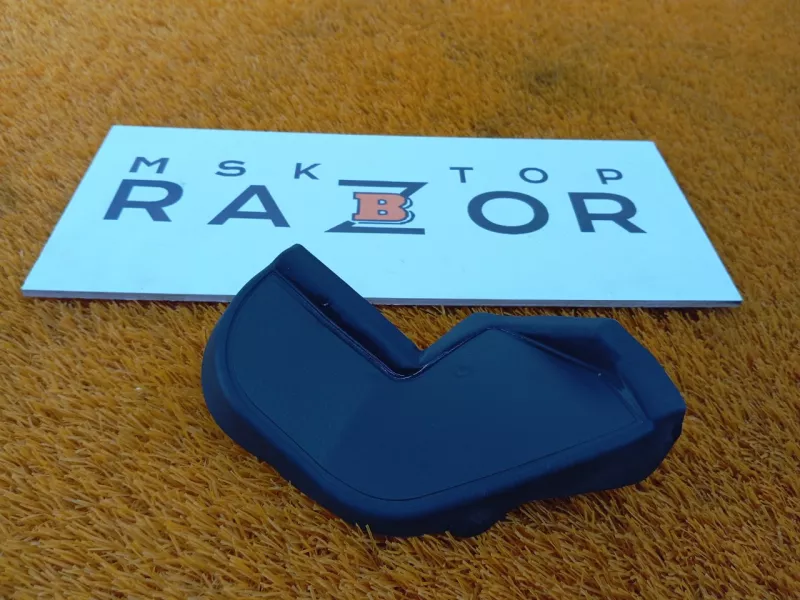 Накладка крышки багажника