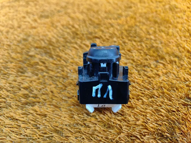 Блок управления зеркалами