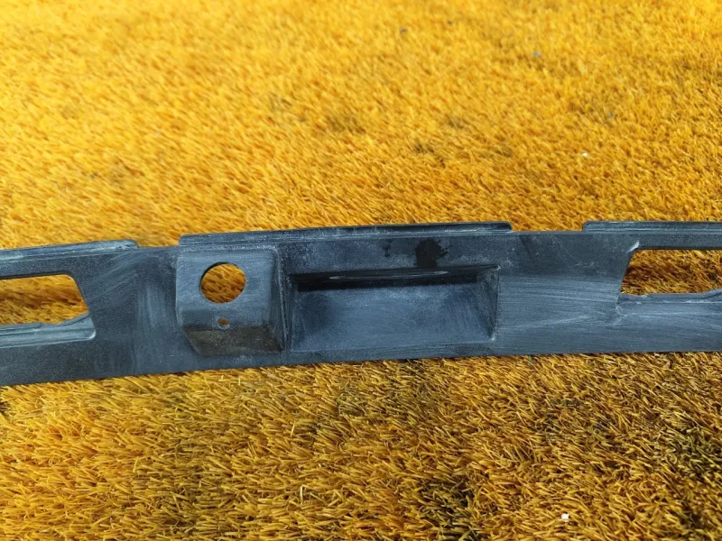 Накладка крышки багажника