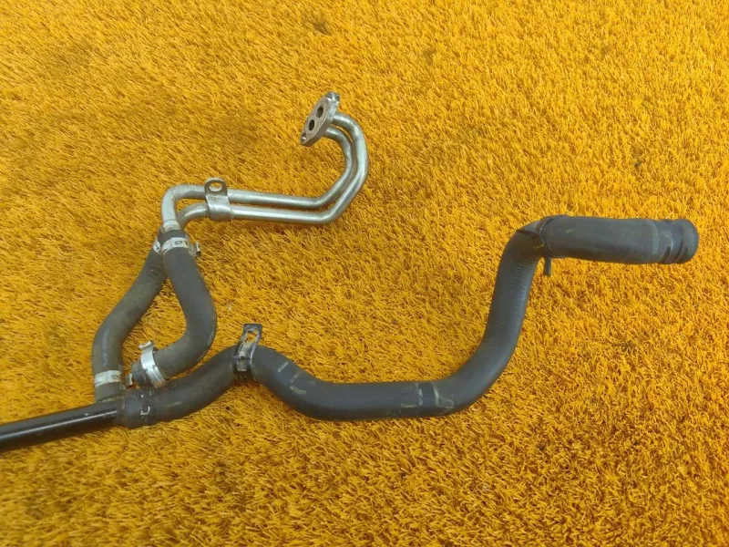 Трубка системы охлаждения