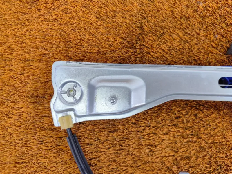 Стеклоподъемник