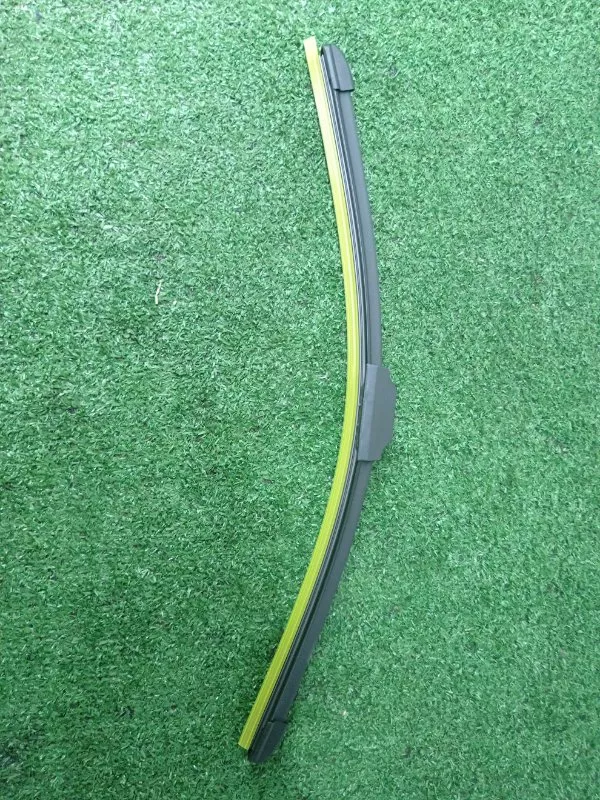 Щетка стеклоочистителя