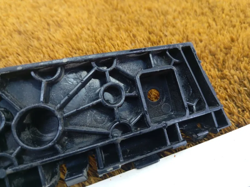 Крепление бампера