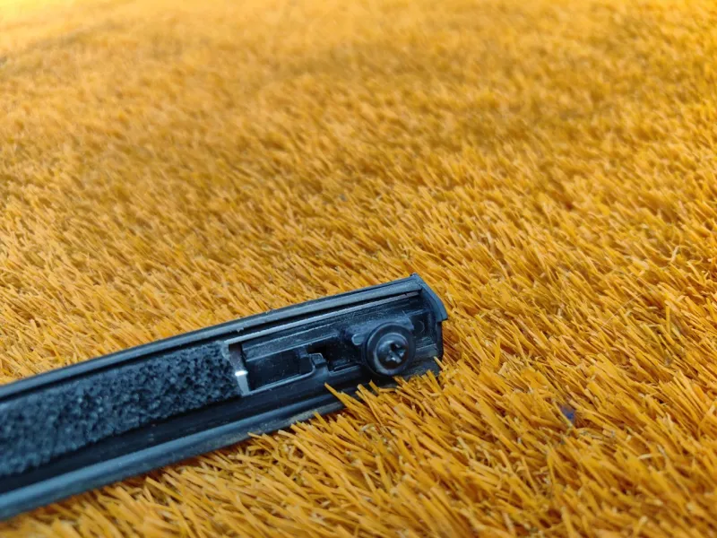 Молдинг стекла