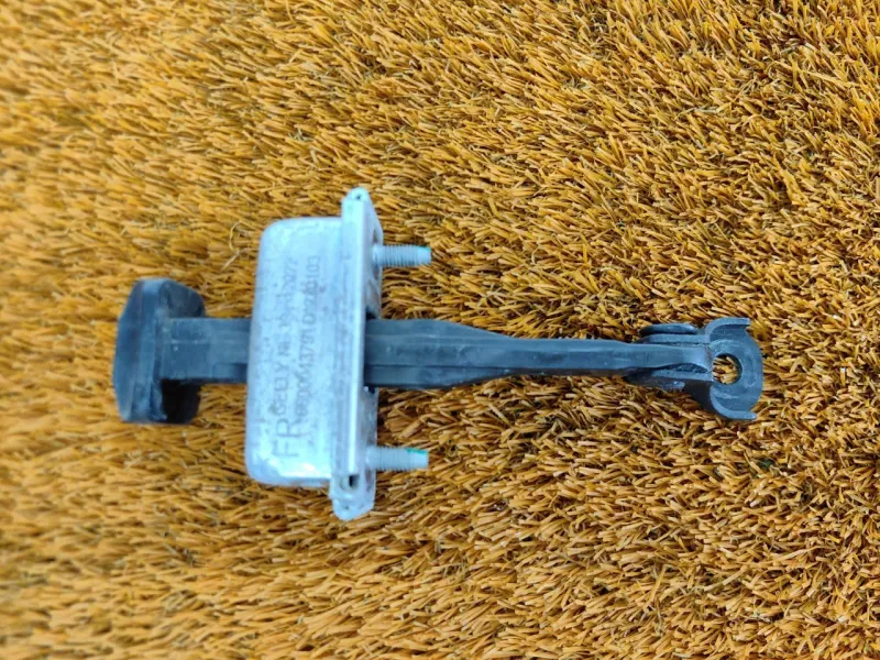 Ограничитель двери