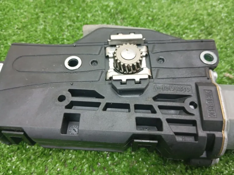 Моторчик люка