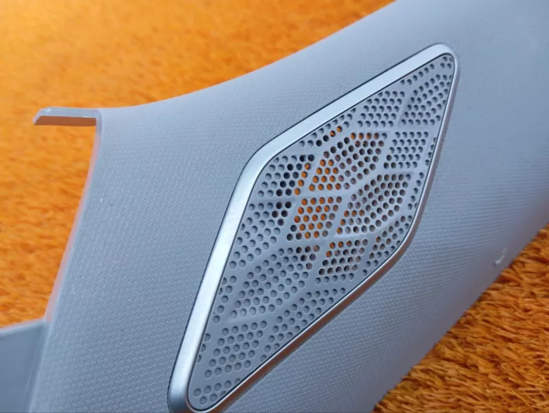 Накладка на стойку кузова