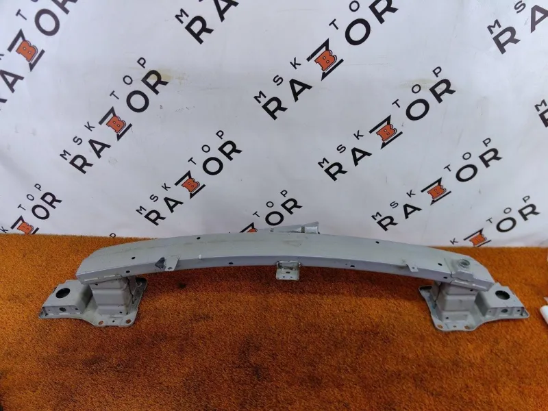 Усилитель бампера