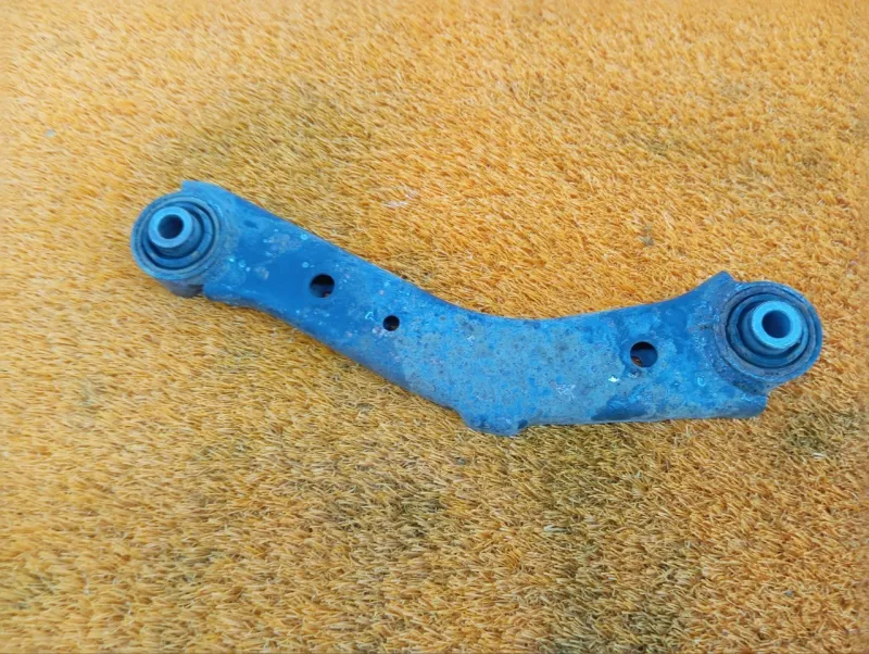 Рычаг подвески