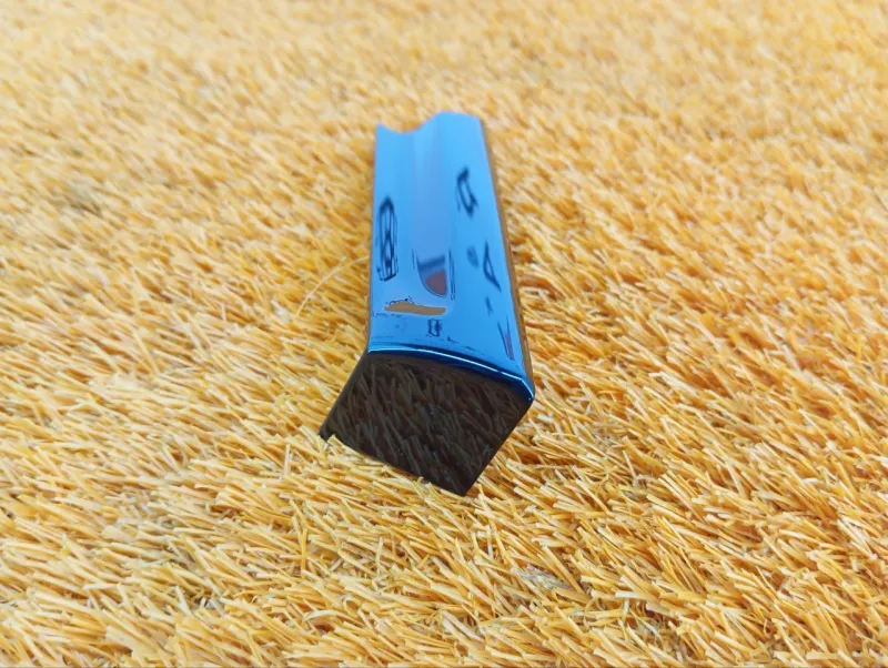 Накладка торпедо декоративная