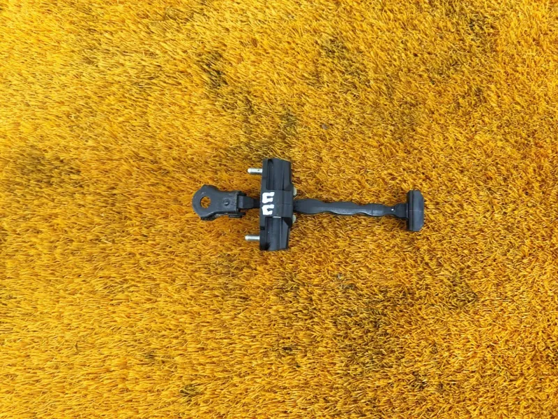 Ограничитель двери