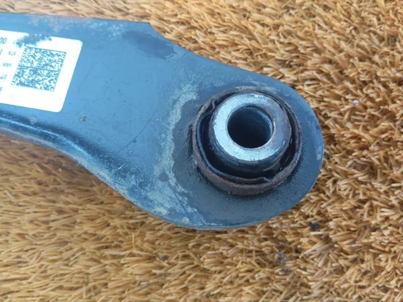 Рычаг подвески