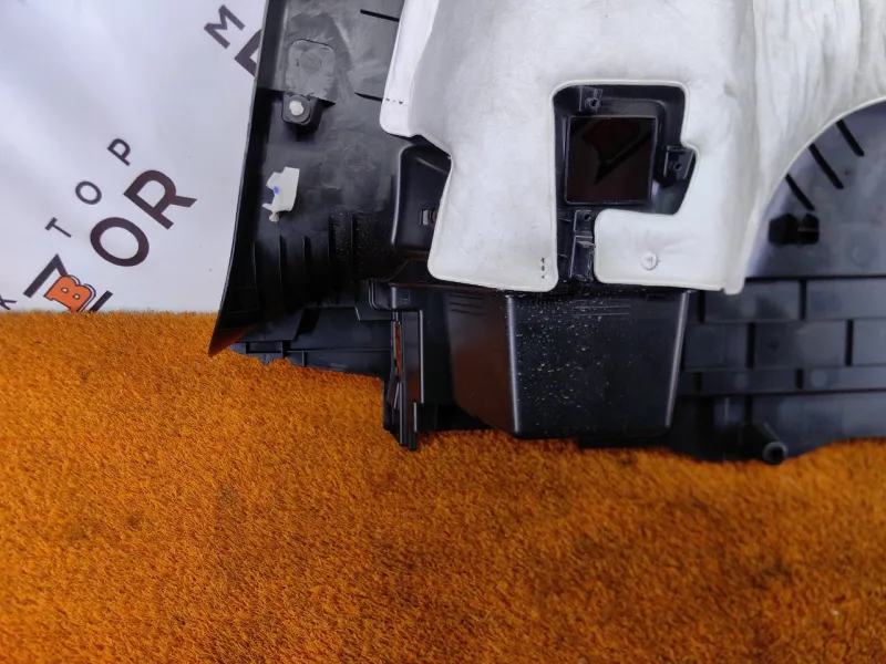 Обшивка багажника