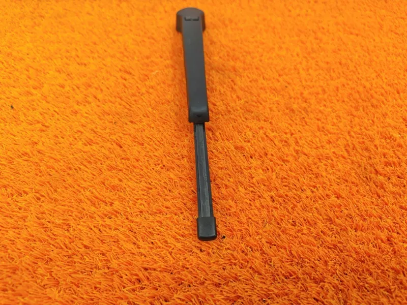 поводок стеклоочистителя