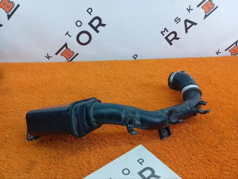 Патрубок интеркулера