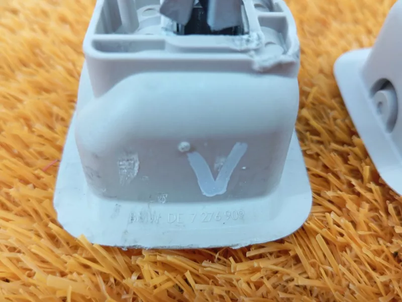 Крючок для одежды