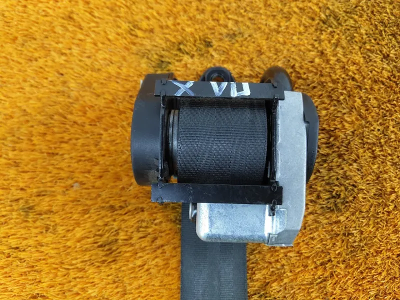 Ремень безопасности