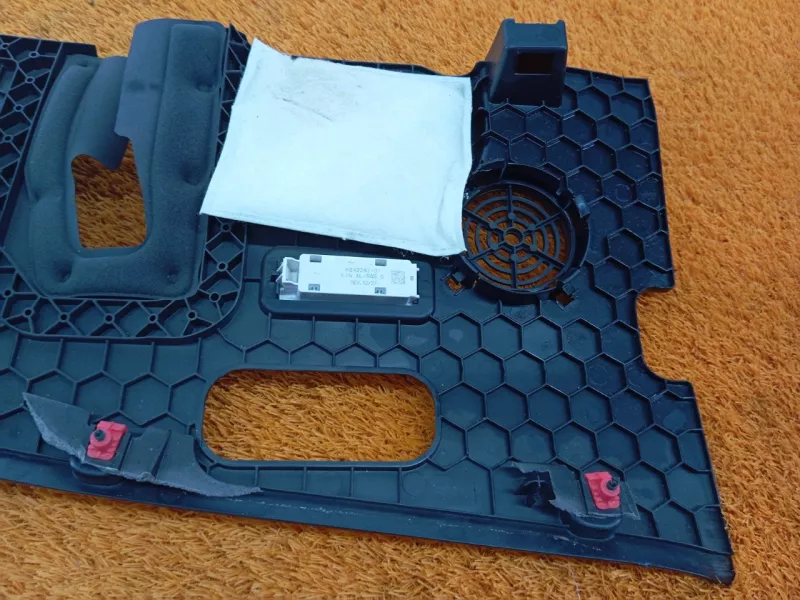 Облицовка пространства для ног