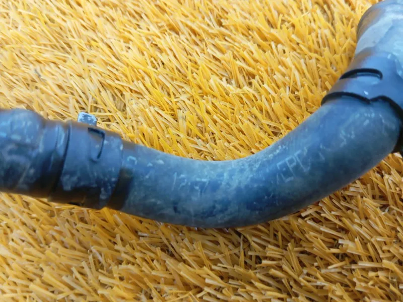 Патрубок радиатора