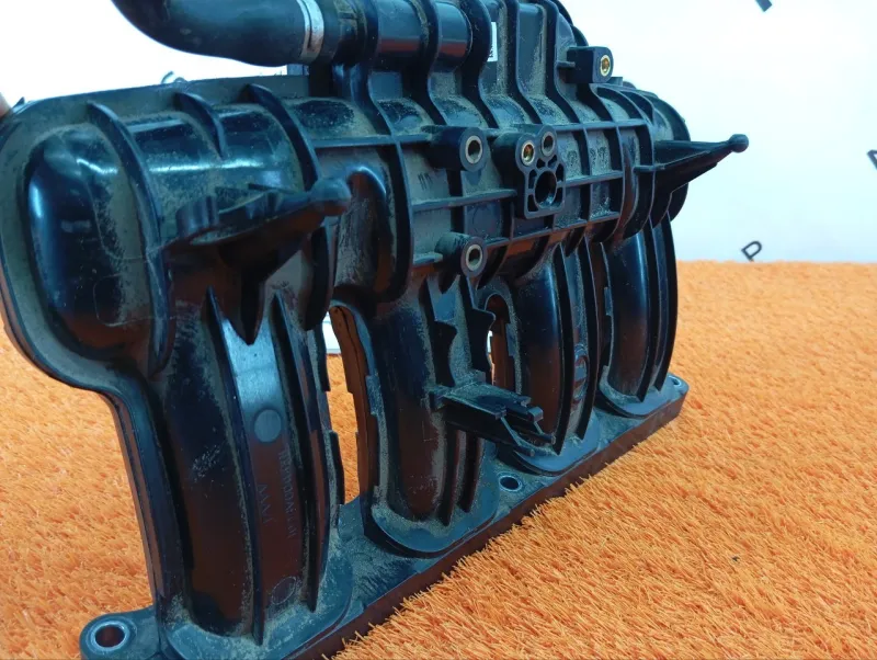 Коллектор впускной