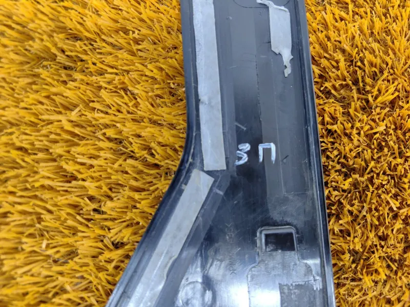 Молдинг двери