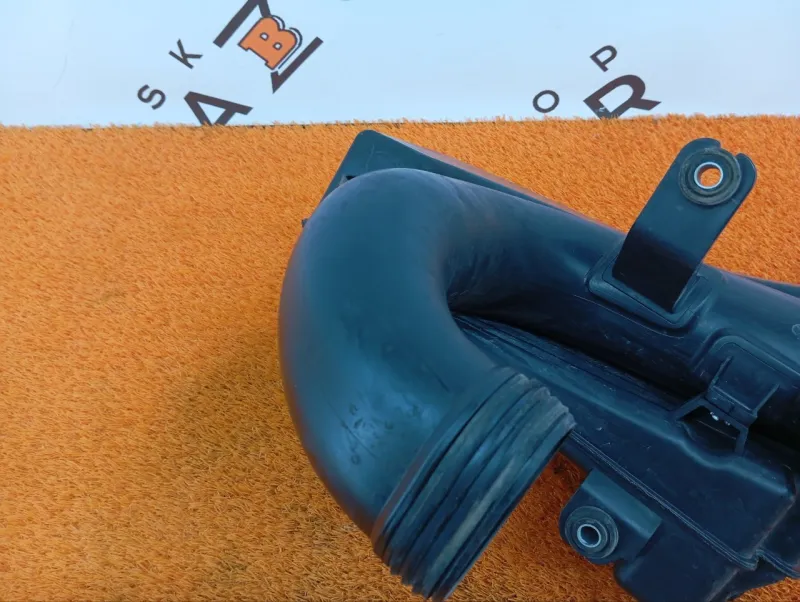 Резонатор воздушного фильтра