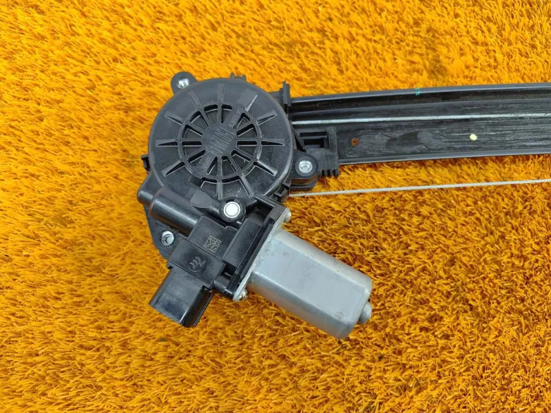 Стеклоподъемник