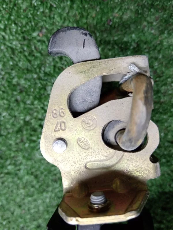 Ограничитель двери