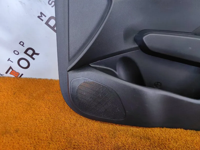 Обшивка двери