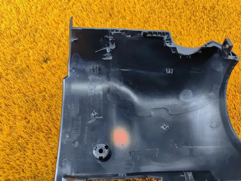 Кожух рулевой колонки