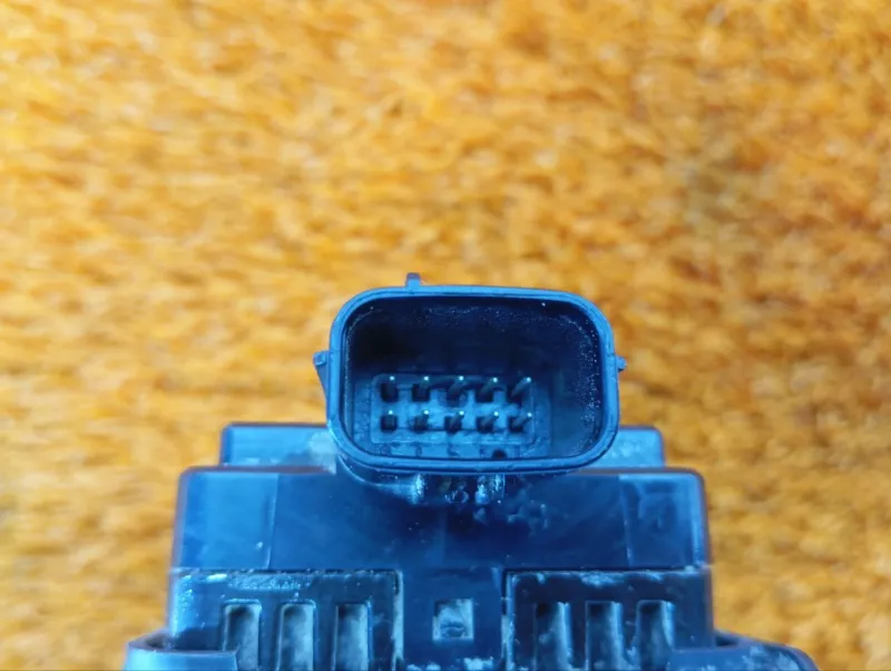 Датчик слепых зон Chery Tiggo 8 Pro 2023 704000633AA SQRF4J16C