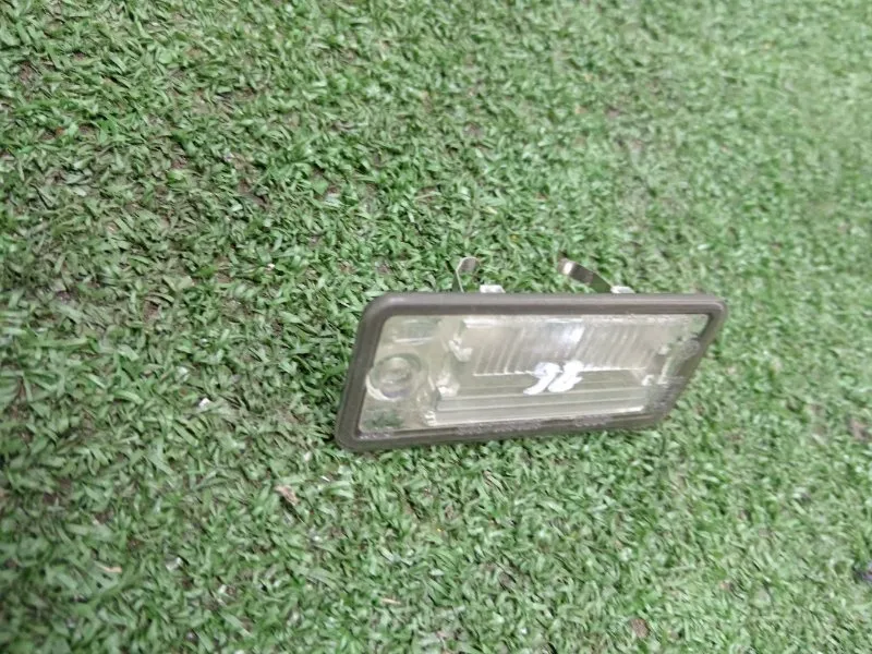 Фонарь подсветки номера