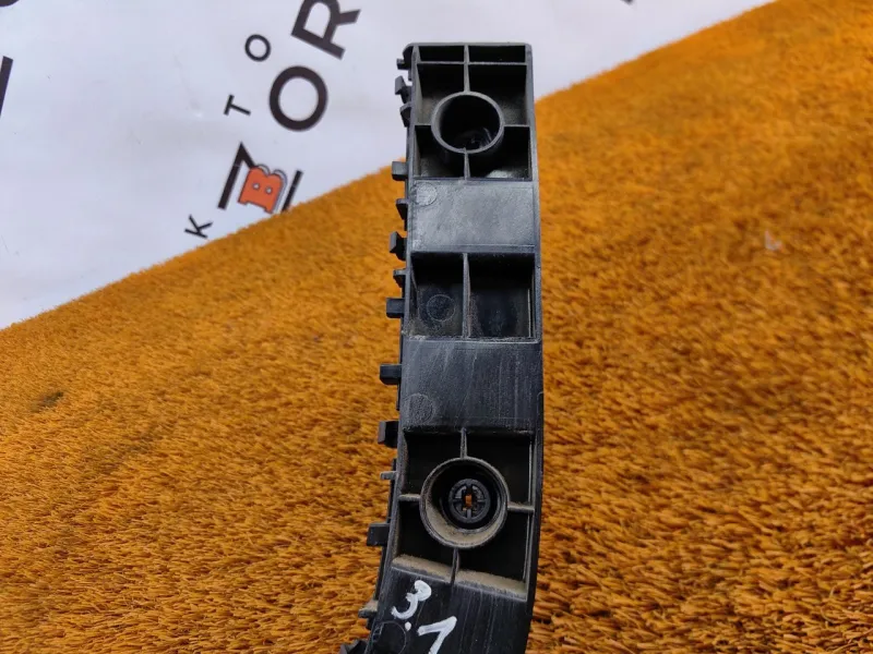 Кронштейн бампера