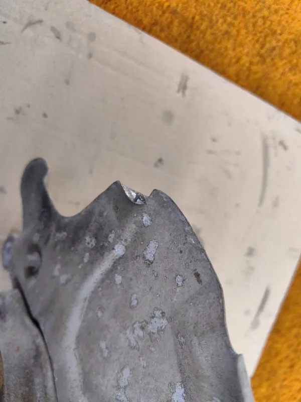 Кулак поворотный