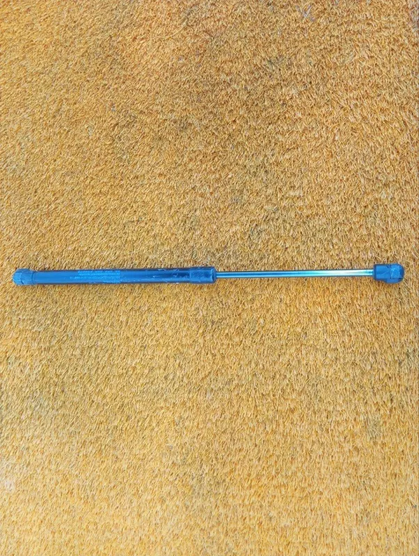 Амортизатор капота