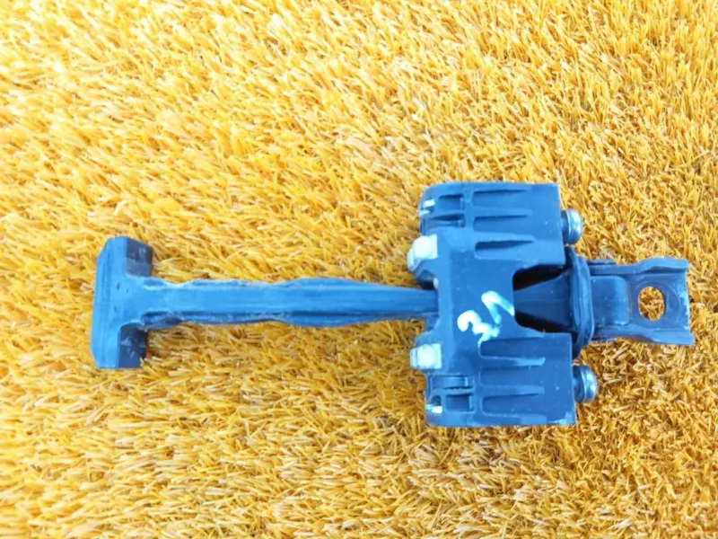 Ограничитель двери