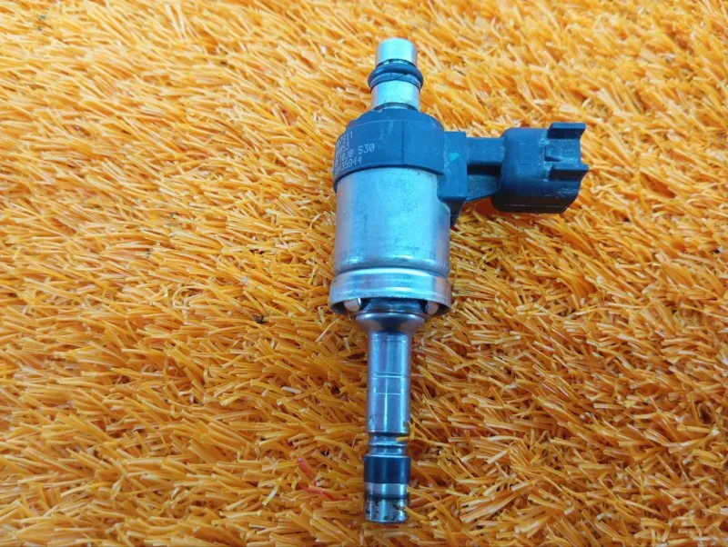 Форсунка топливная