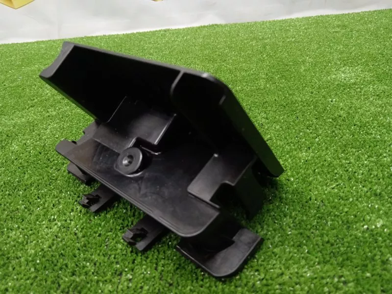 Накладка крышки багажника