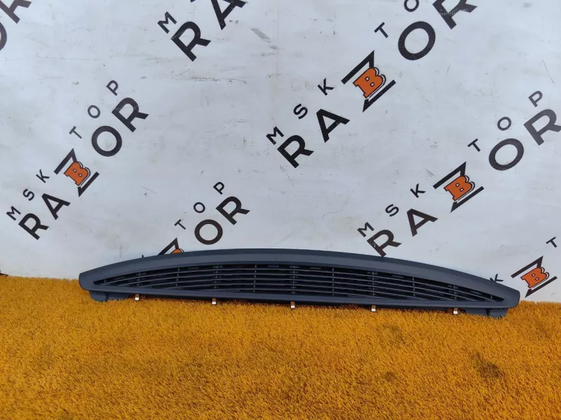 Решетка вентиляционная BMW 5-Series 2019 51467384524 G30 B47D20A, задняя