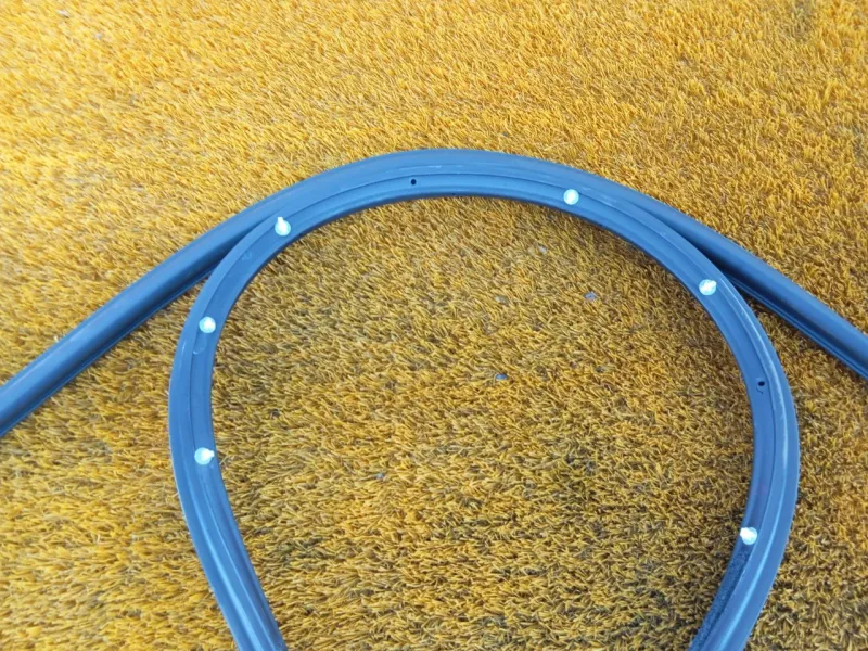 Уплотнитель двери