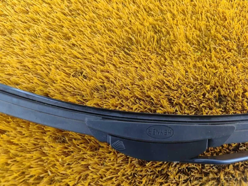 Поводок стеклоочистителя лобового стекла