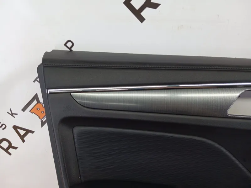 Обшивка двери