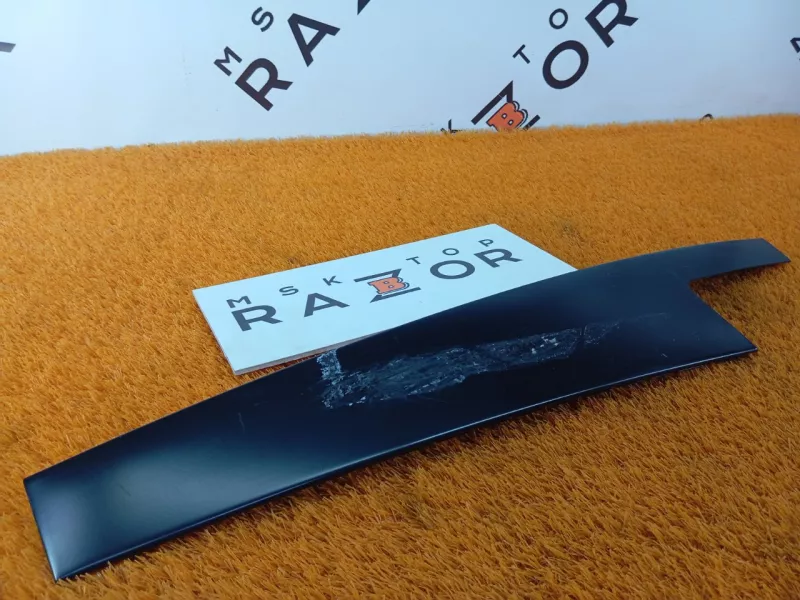 Молдинг двери