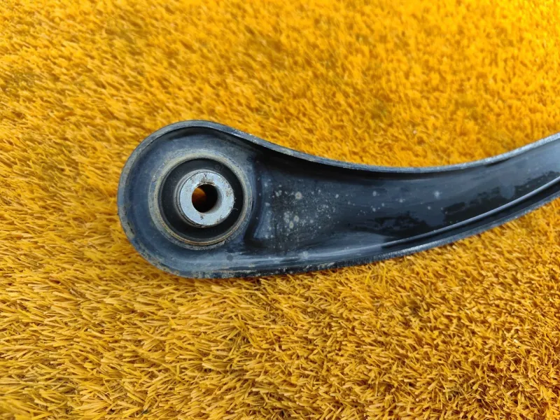 Рычаг подвески